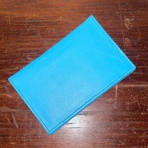 •NWT• Genuine Leather Bifold Wallet